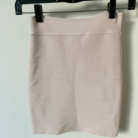 BCBG Dresses & Skirts - NWT,‎ BCBGMAXAZRIA Knit Simone Skirt in Pink Size XS bandage bodycon short skirt